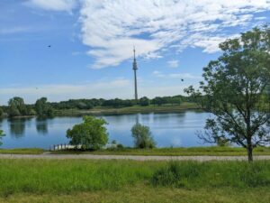 Donauinsel und Donauturm